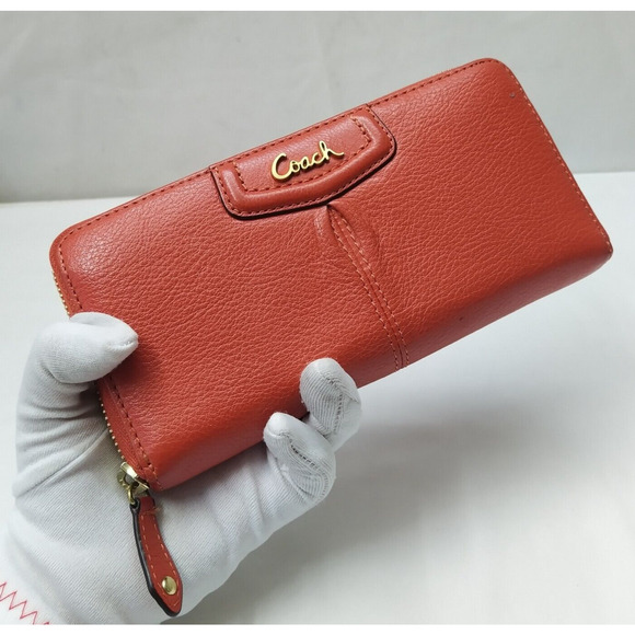 Coach Ashley Red Leather Zip Around Credit Card Wallet - Picture 3 of 16